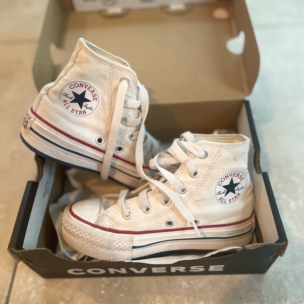 Little girls Converse platform. Slightly used. - Picture 3 of 3